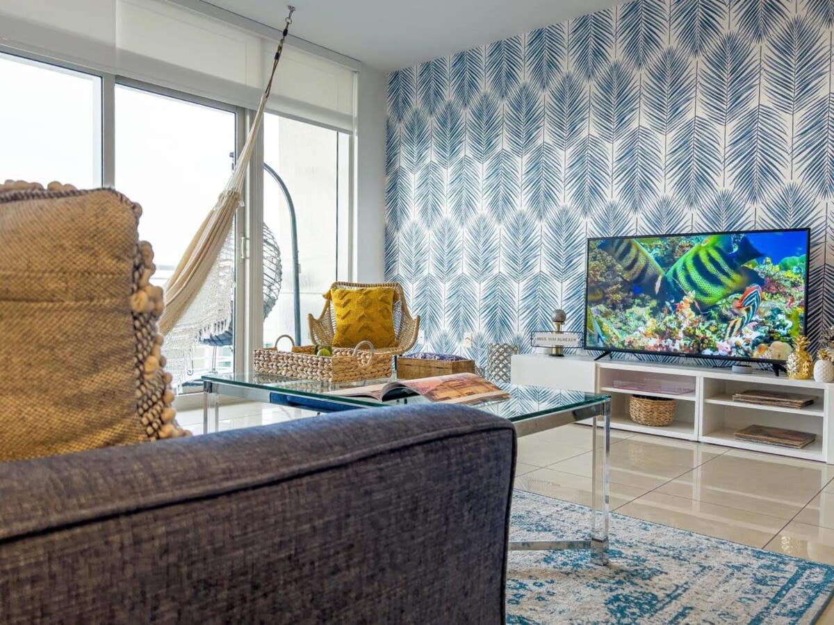 Palm Place Heart Of Miami With Parking Pool And Gym ภายนอก รูปภาพ